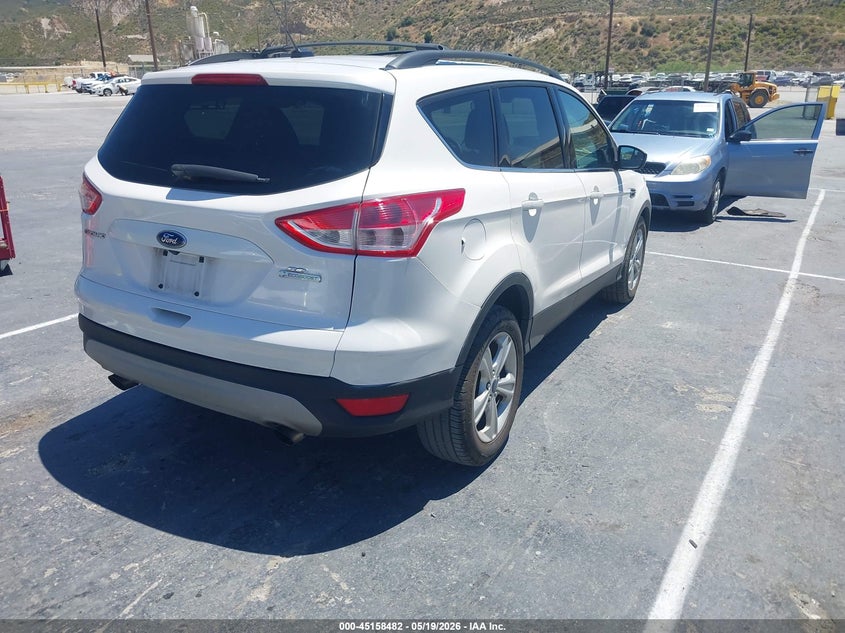 Vin: 1fmcu0g94gua45415, lot: 45656147, ford escape se 20164