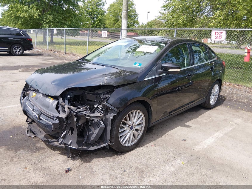 Vin: 1fahp3h27cl432485, lot: 45656393, ford focus sel 20122