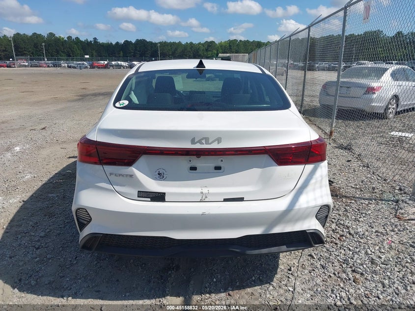 VIN 3KPF24AD9RE706207 2024 KIA FORTE LXS