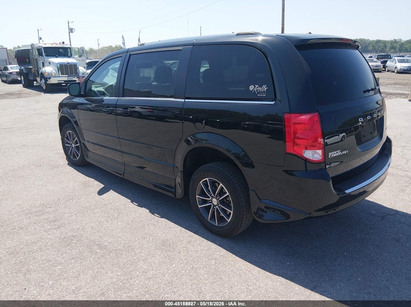 Vin: 2c4rdgcg3hr694715, lot: 45656590, dodge grand caravan sxt 20173