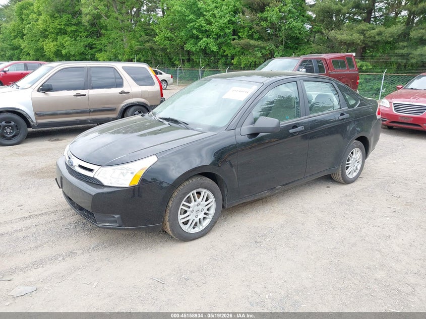 1FAHP3FN8AW234667 2010 FORD FOCUS SE photo 1
