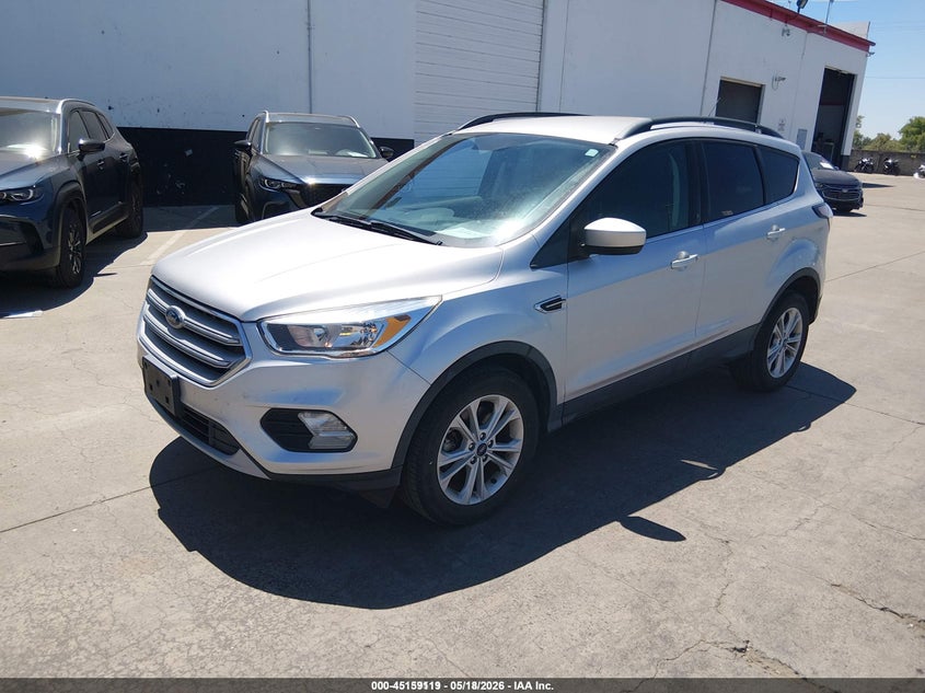 Vin: 1fmcu9gd7juc38769, lot: 45656783, ford escape se 20182