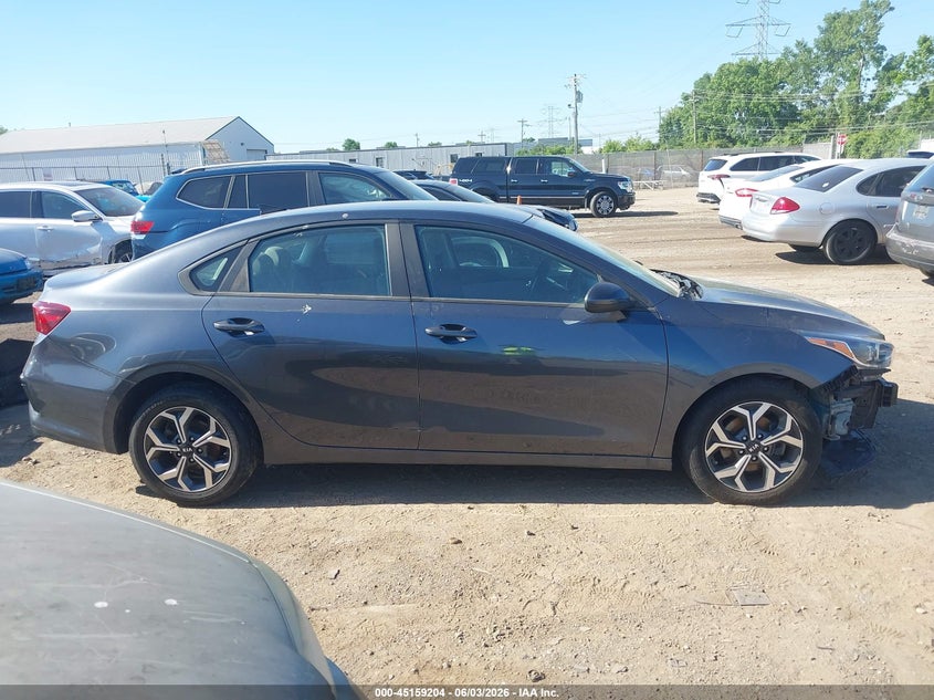 VIN: 3KPF24AD8LE235299 2020 KIA FORTE