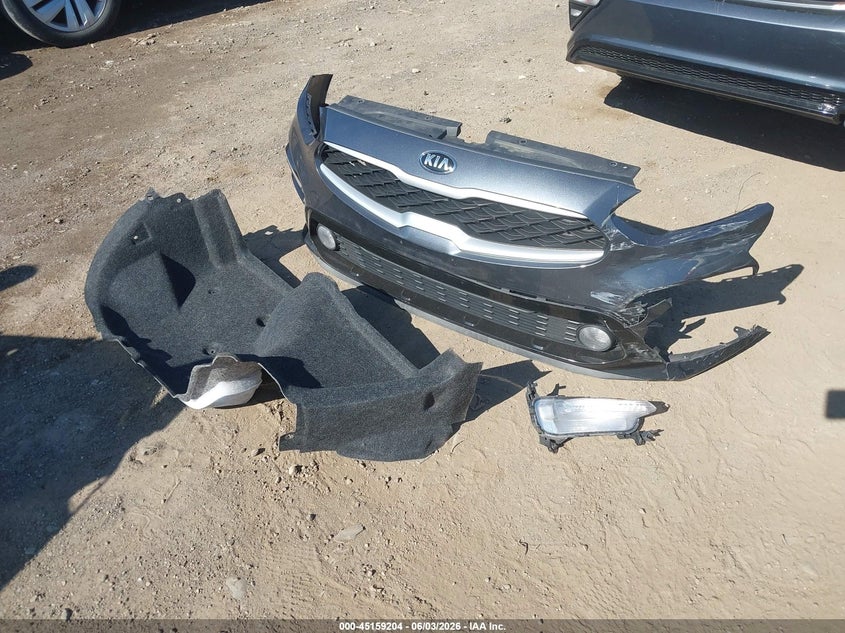 VIN: 3KPF24AD8LE235299 2020 KIA FORTE