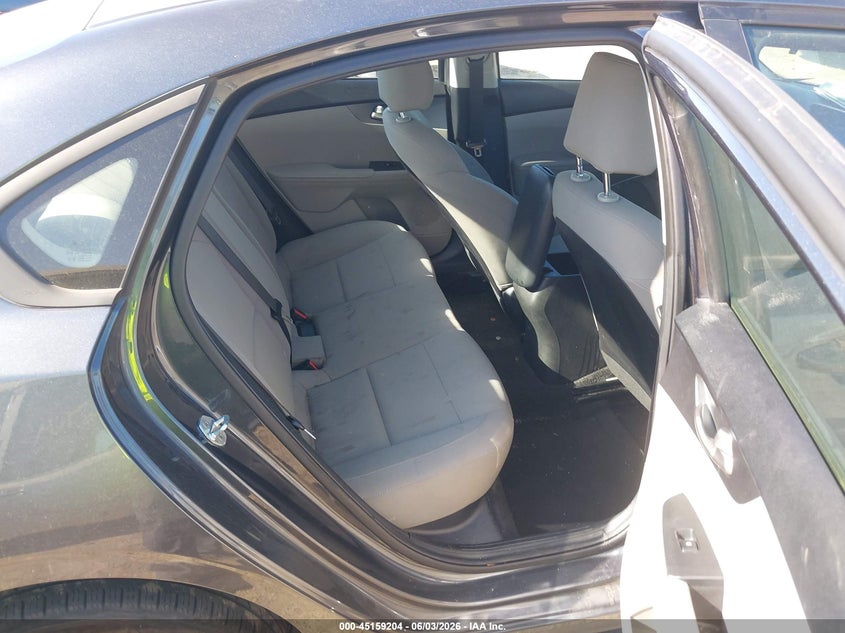 VIN: 3KPF24AD8LE235299 2020 KIA FORTE