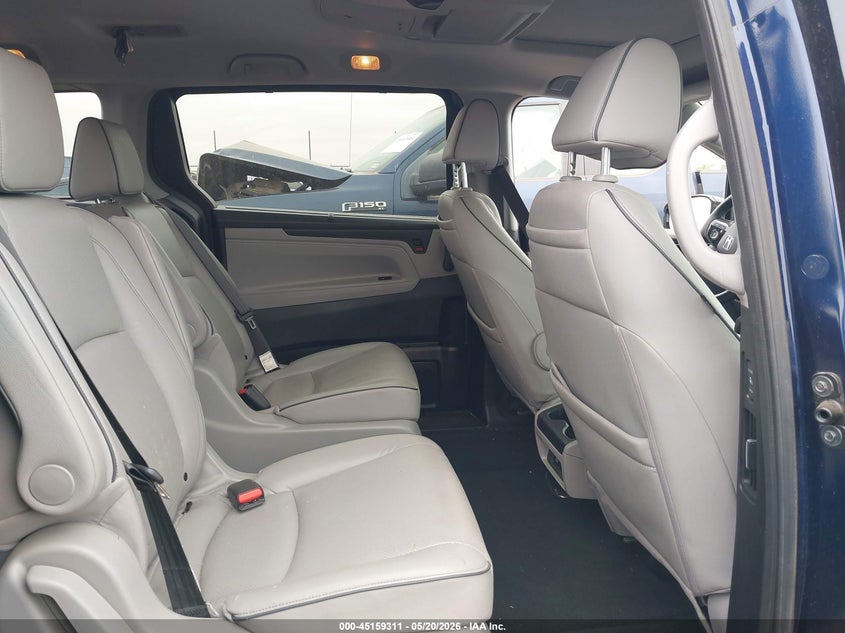 2023 HONDA ODYSSEY auction photo 8