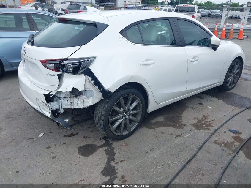 Vin: 3mzbn1m32jm209305, lot: 45657158, mazda mazda3 grand touring 20184