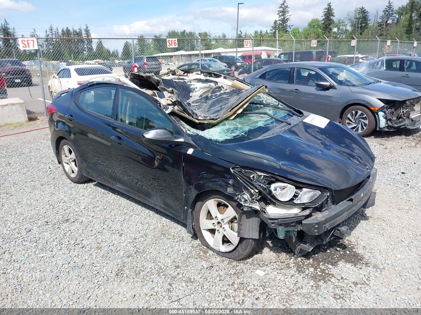 2013 HYUNDAI ELANTRA GLS