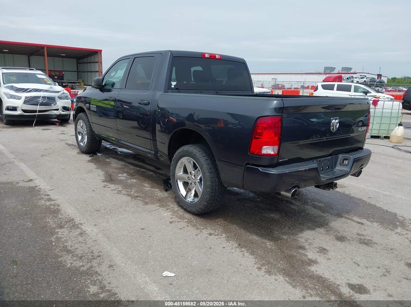 Vin: 3c6rr7kt3jg196615, lot: 45657246, ram 1500 express  4x4 5'7 box 20183