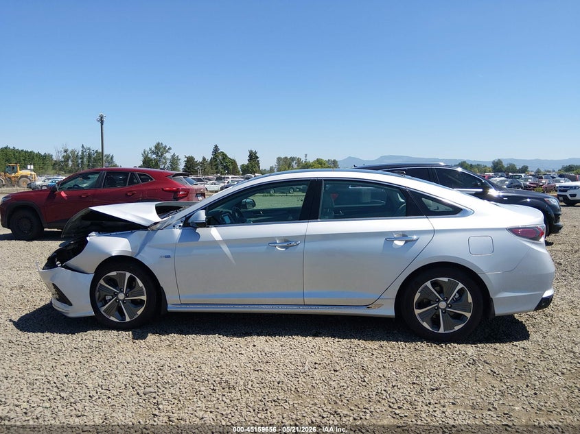 VIN KMHE34L38KA091098 2019 HYUNDAI SONATA HYBRID LIMITED