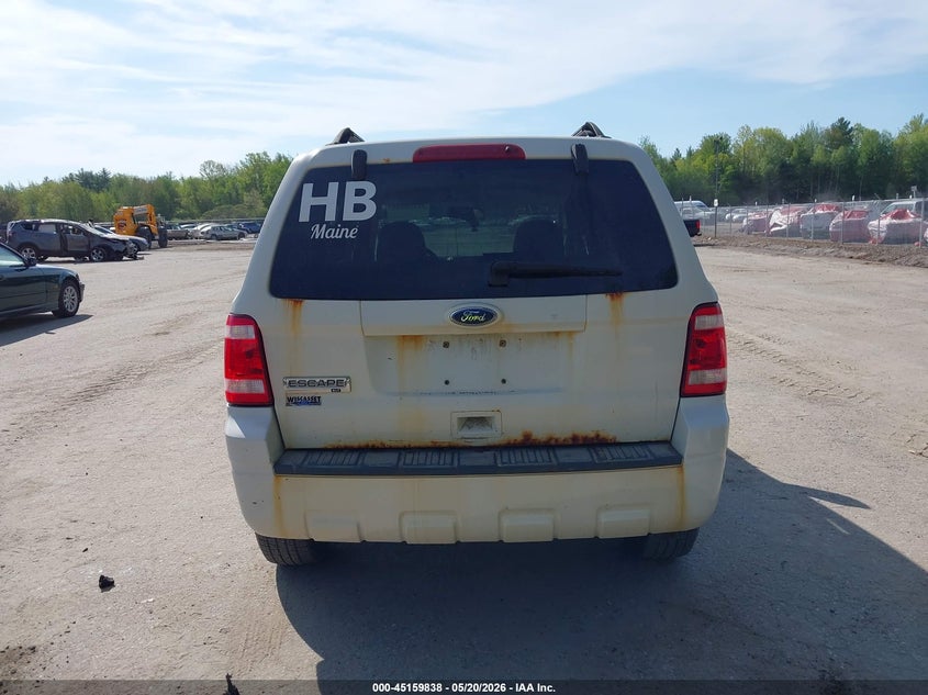 2010 Ford Escape 2.5 Xlt white Lot 111045159838 Vin 1FMCU0D70AKD09011
