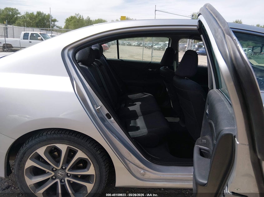 2015 HONDA ACCORD auction photo 8
