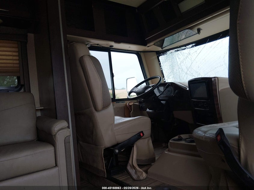 2020 FORD F53 auction photo 5