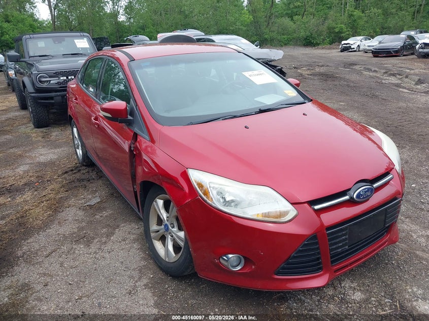 Vin: 1fahp3f27cl362733, lot: 45657762, ford focus se 2012 img_1