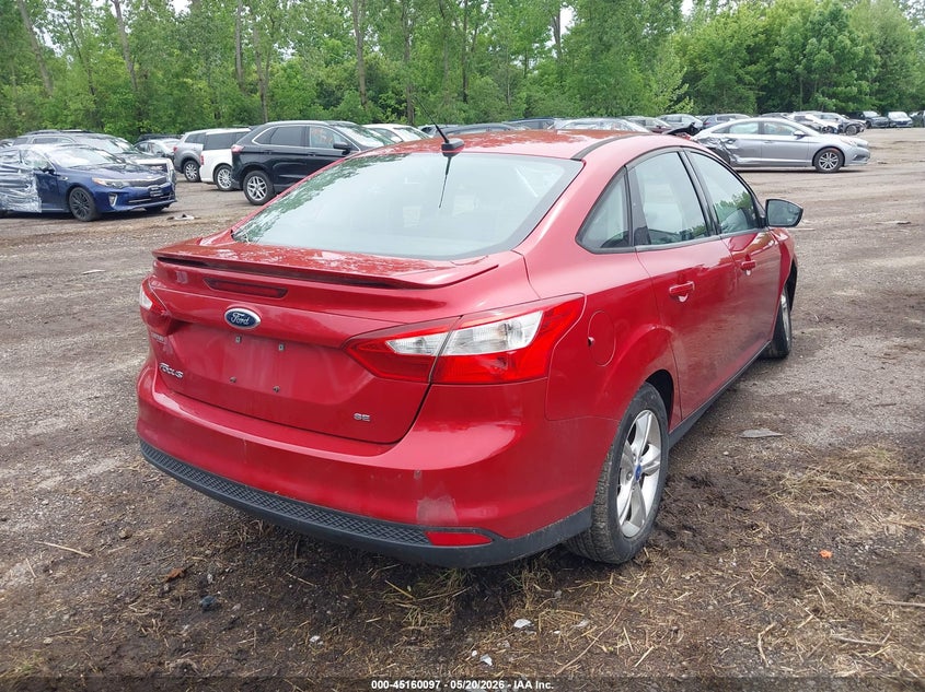 Vin: 1fahp3f27cl362733, lot: 45657762, ford focus se 20124