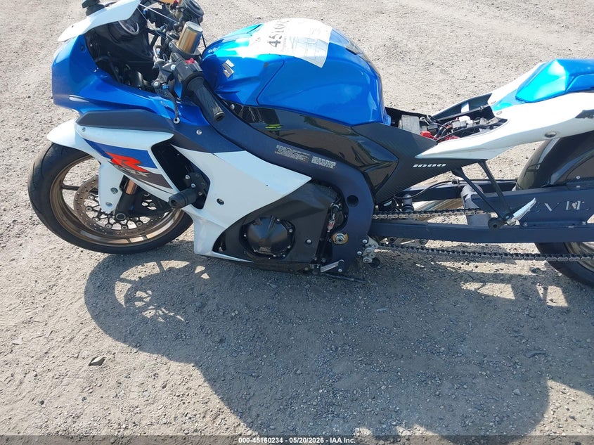 2011 Suzuki Gsx-R1000 VIN: JS1GT78A8B2100814 Lot: 45160234