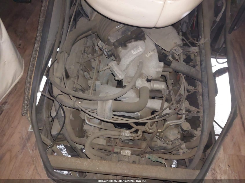 2000 Ford F550 Super Duty Stripped Chass VIN: 3FCNF53SXYJA04047 Lot: 45160375