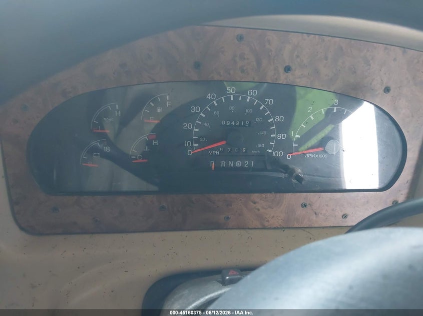 2000 Ford F550 Super Duty Stripped Chass VIN: 3FCNF53SXYJA04047 Lot: 45160375