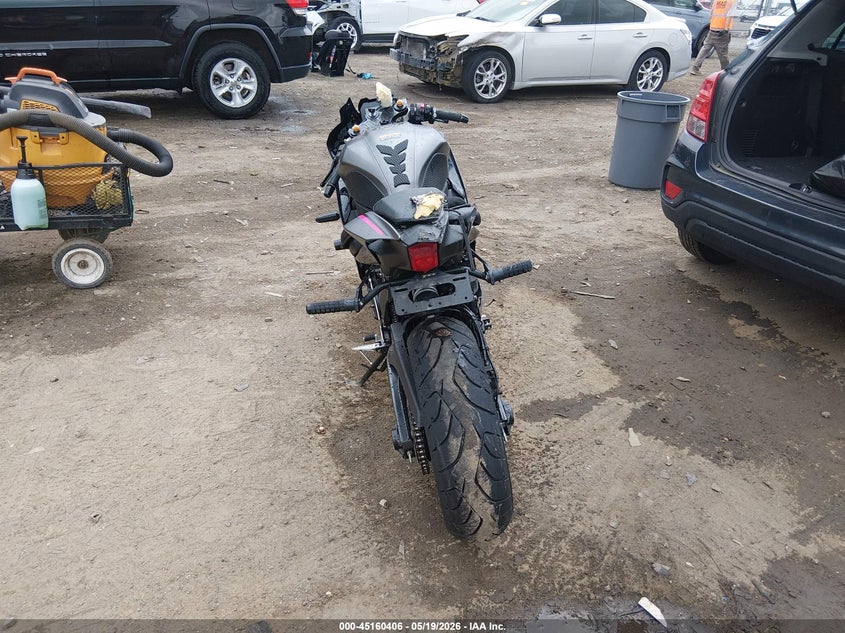 2024 Yamaha Yzfr7 VIN: JYARM38E4RA014306 Lot: 45160406