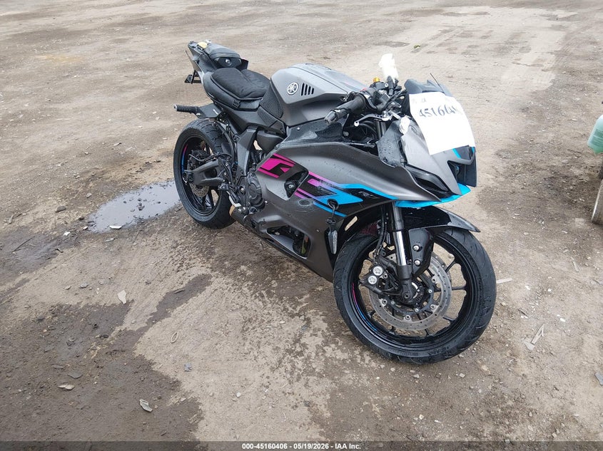 2024 Yamaha Yzfr7