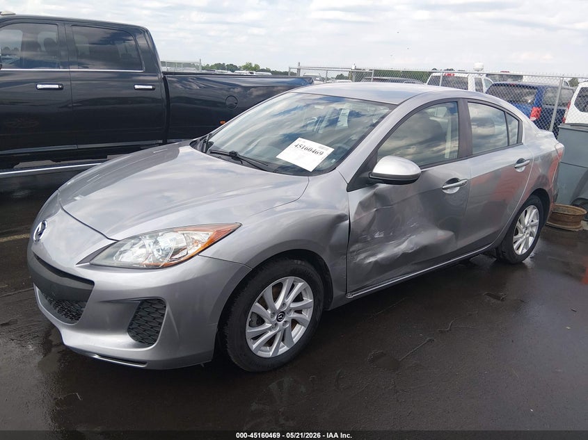 Vin: jm1bl1v73d1835389, lot: 45658132, mazda mazda3 i touring 20132