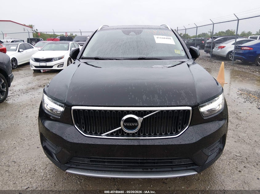 2020 VOLVO XC40 auction photo 6