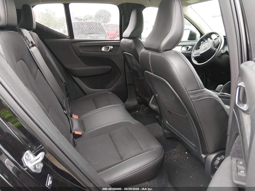 2020 VOLVO XC40 auction photo 8