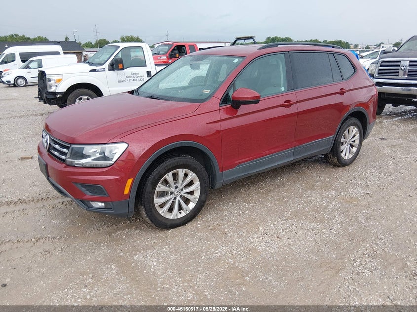 2018 VOLKSWAGEN TIGUAN auction photo 2