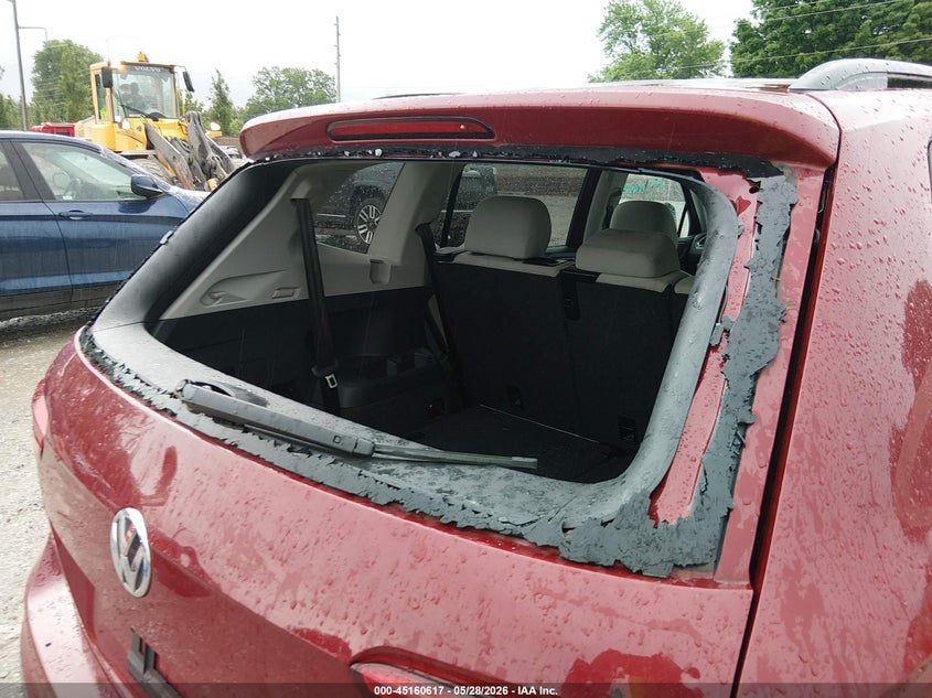 2018 VOLKSWAGEN TIGUAN auction photo 6