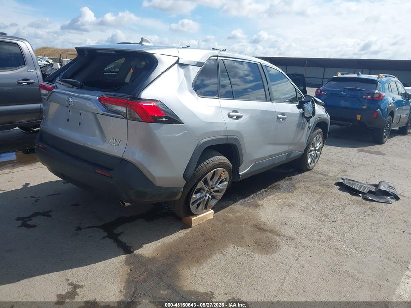 AtlanticExpress - Toyota RAV4