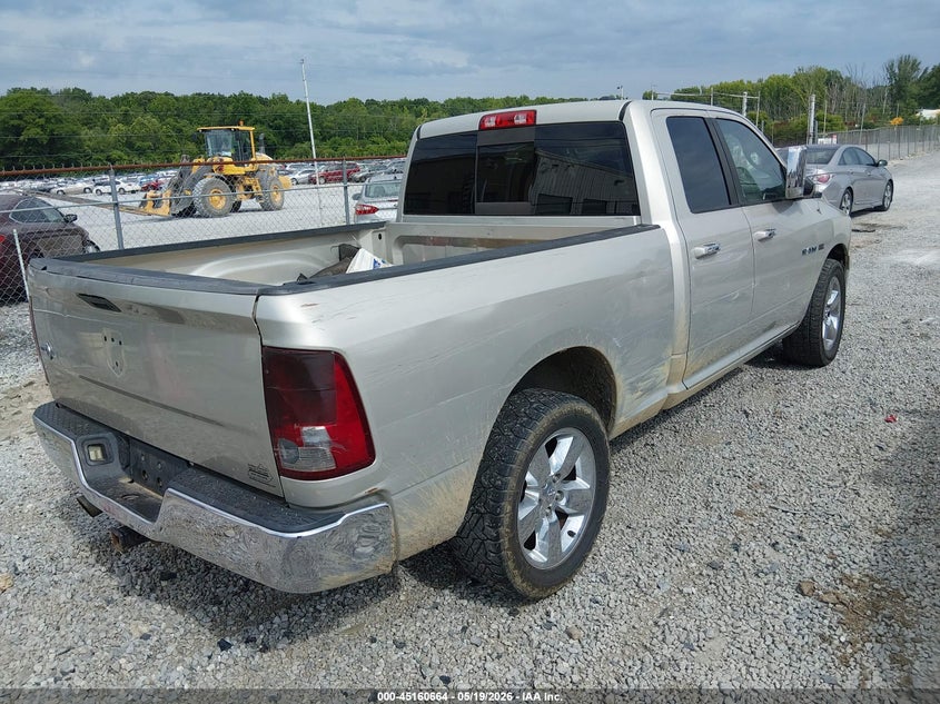 2010 DODGE RAM 1500 — zdjęcie 4