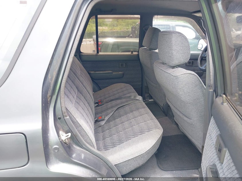 1992 Toyota 4Runner Vn39 Sr5 VIN: JT3VN39W0N8043458 Lot: 45160695