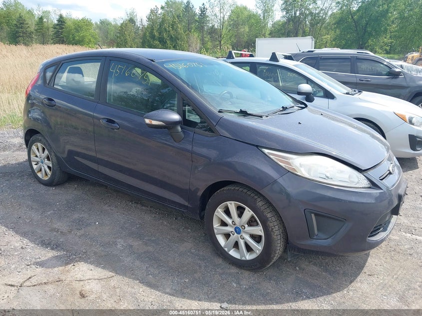 2013 FORD FIESTA SE
