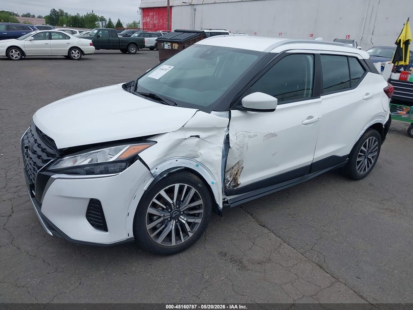 2023 NISSAN KICKS auction photo 2