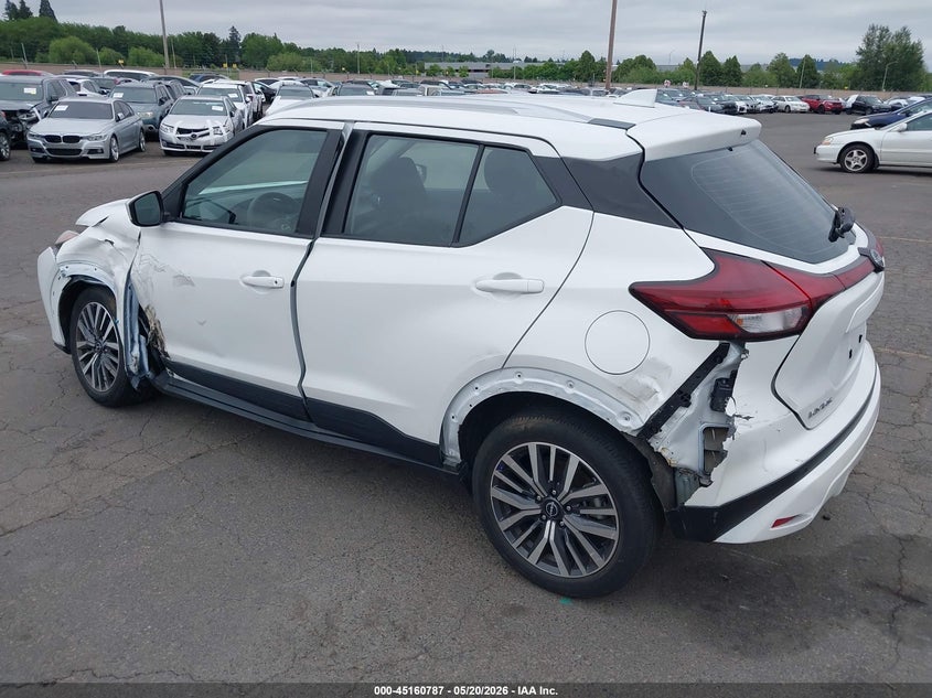 2023 NISSAN KICKS auction photo 3