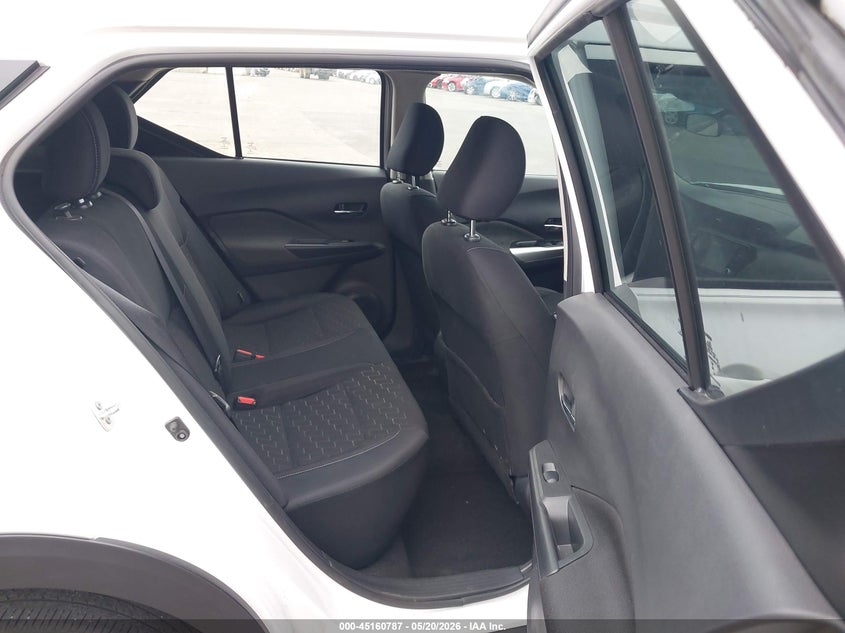 2023 NISSAN KICKS auction photo 8