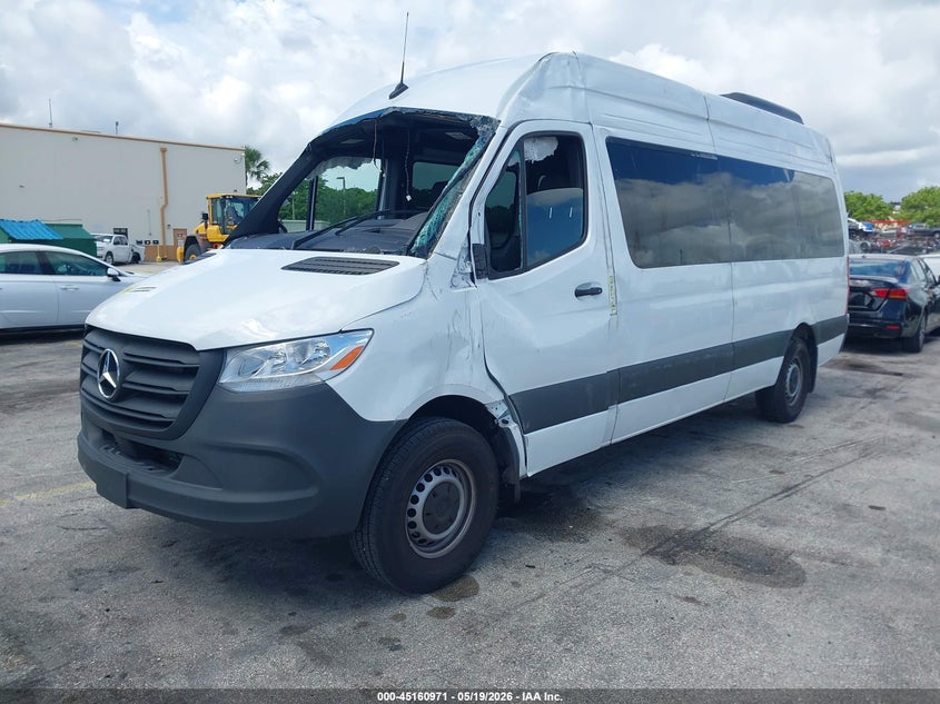 Vin: w1z4kghyxtt602297, lot: 45658635, mercedes-benz sprinter 2500 high roof 4-cyl diesel 20262