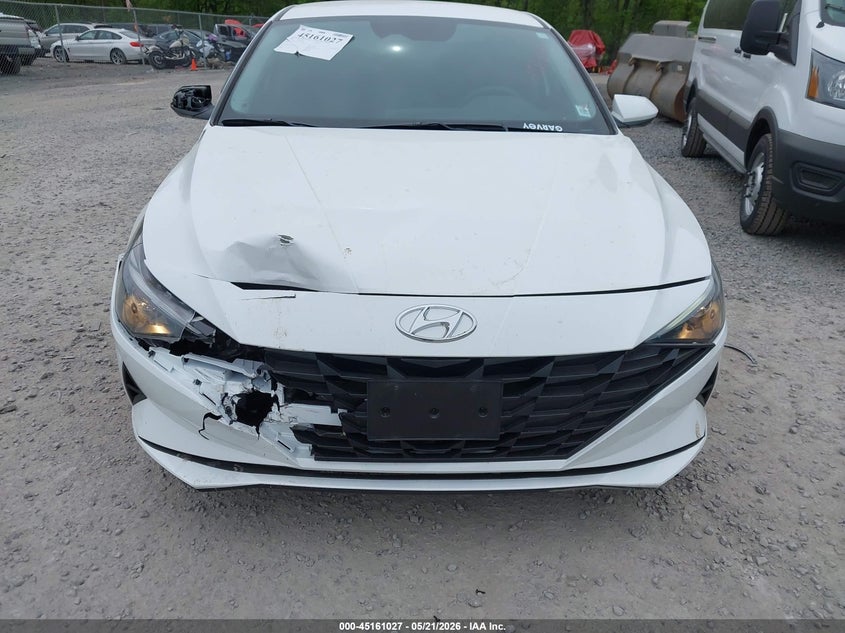 VIN 5NPLM4AG9NH053889 2022 HYUNDAI ELANTRA SEL
