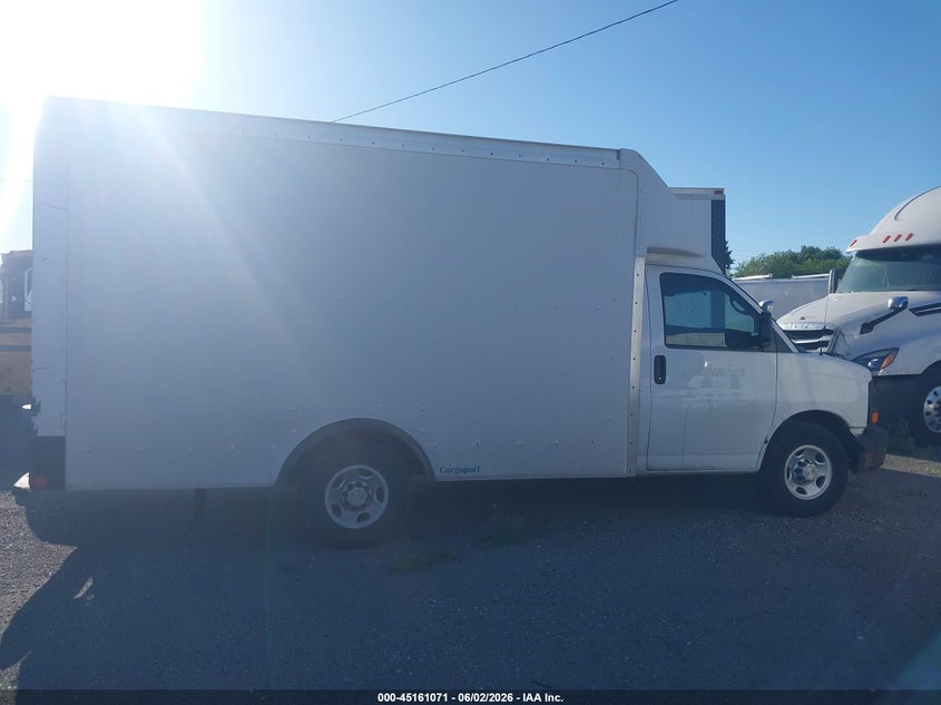 2015 Chevrolet Express Cutaway 3500 white Lot 111045161071 Vin 1GB0G2CF5F1251708