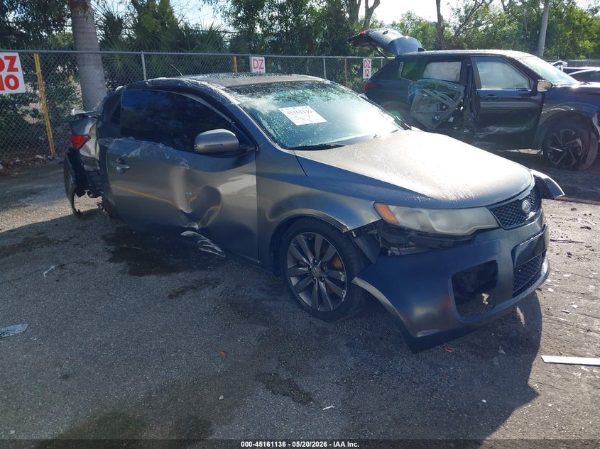 2011 KIA FORTE KOUP SX