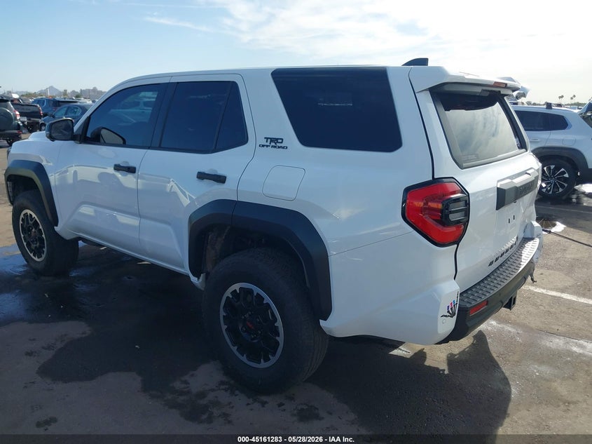 Vin: jteva5br1s5006337, lot: 45658947, toyota 4runner trd off road premium 20253