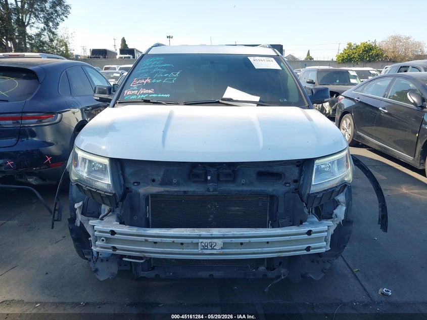VIN 1FM5K7D83JGC41631 2018 FORD EXPLORER XLT