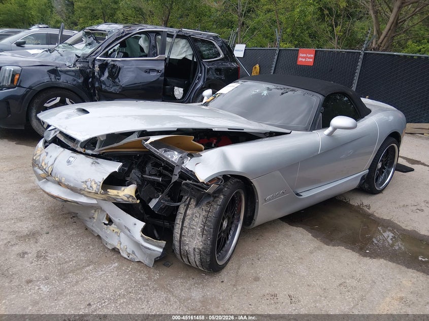 2004 DODGE VIPER auction photo 2