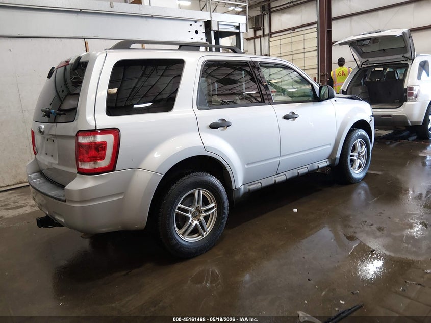 2009 Ford Escape 2.5 Xlt Red Lot 111045161468 Vin 1FMCU03709KD00063