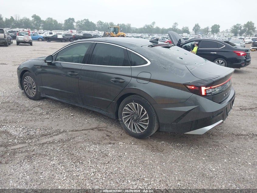 2025 HYUNDAI SONATA HYBRID auction photo 3