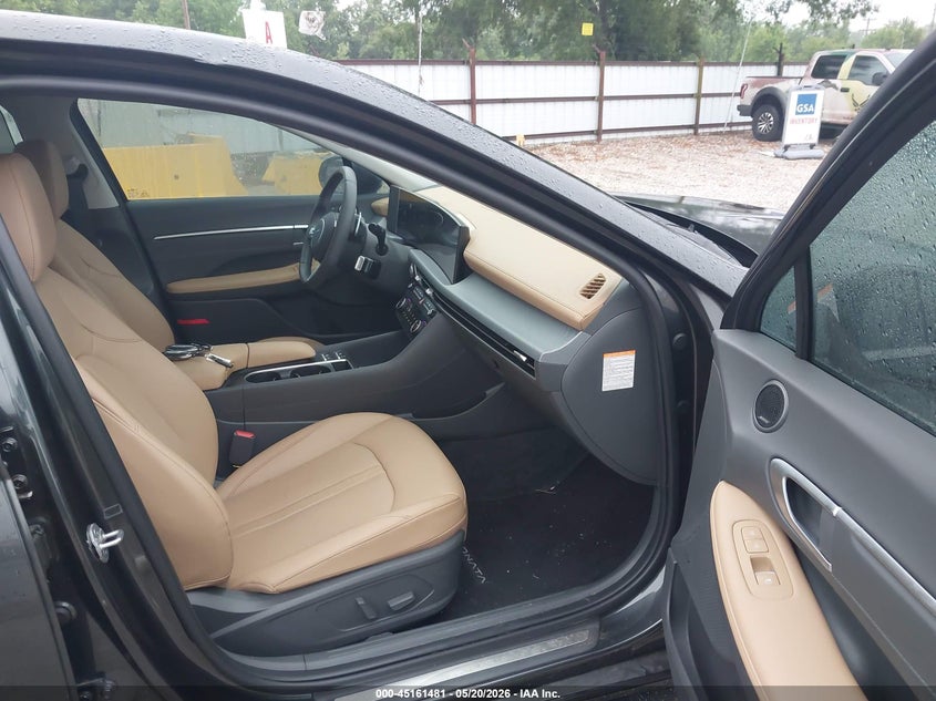 2025 HYUNDAI SONATA HYBRID auction photo 5