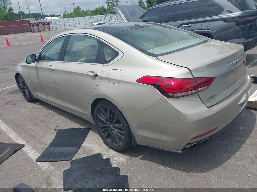 صورة 3 - HYUNDAI GENESIS