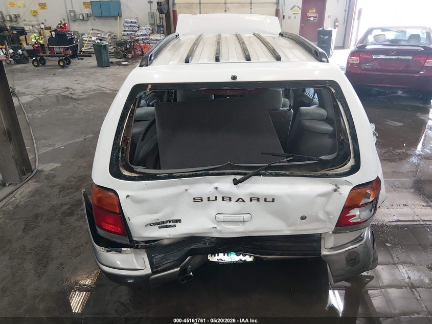 1998 Subaru Forester S VIN: JF1SF6552WG779888 Lot: 45161761