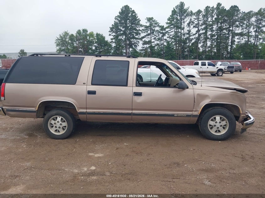 1995 Chevrolet Suburban C1500 VIN: 1GNEC16K3SJ301281 Lot: 45161930
