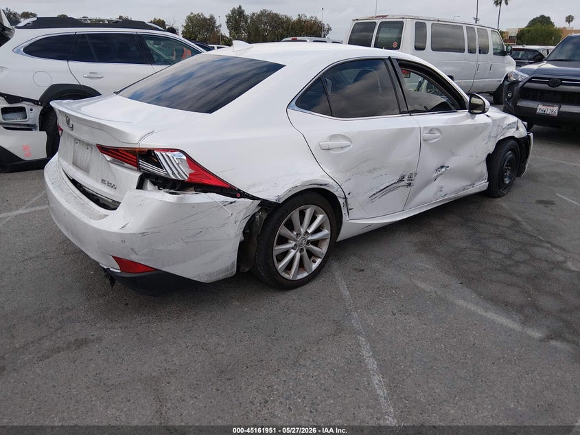 Vin: jthda1d22l5107315, lot: 45659615, lexus is 300 20204